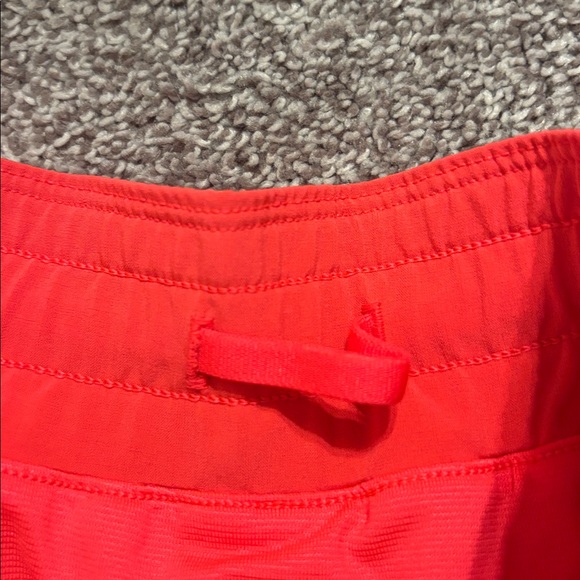 Lululemon Hotty Hot Low Rise Lined Shorts - Picture 6 of 9